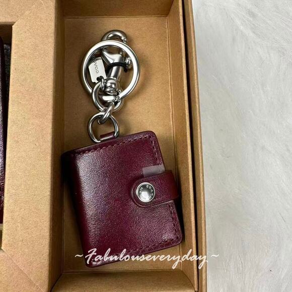 NWT Coach Boxed Snap Wallet and Picture Frame Bag Charm  Coach Boxed Snap Wallet And Picture Frame Bag Charm In Leather/Dark Wine CCL94